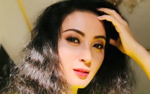 Pisah dengan Suami, Della Puspita Ngamuk Disindir Karma Tak Akui Ayah Kandung