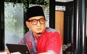 Ustaz Zacky Mirza Botaki Kepala Disebut Mirip Bruce Willis, Ternyata Gara-gara Derita Penyakit Ini