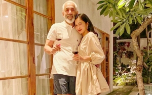 Bunga Zainal Bahas Perbedaan Usia 18 Tahun Dengan Suami, Jawab Tudingan Menikah Demi Harta