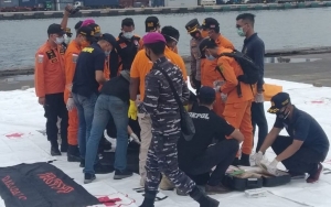 Badan Pesawat Sriwijaya Air Terdeteksi 23 Meter di Bawah Laut
