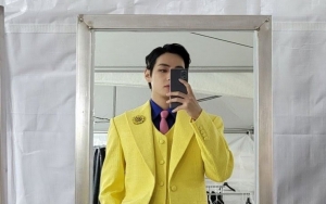 GDA 2021: Penampilan V BTS Kenakan Setelan Jadul Bikin Takjub Hingga Ramai Dibikin Meme