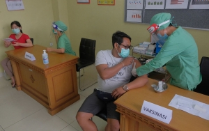 Vaksinasi COVID-19 Pertama Besok, Relawan Vaksin Sinovac Ungkap Sejumlah Efek Samping 