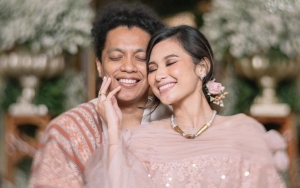 Video Akad Nikah Ungkap Momen Indah Permatasari Cium Arie Kriting Picu Reaksi Haru