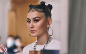 Agnez Mo Heran Lihat Orang Tolak Tes Covid-19 Usai Berkerumun: Egois!