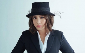 Main Golf, Nagita Cantik Super Langsing Hingga Pakai Bola Pink Super Imut