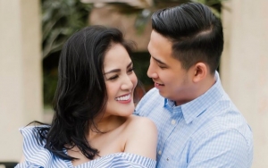 Suami Nindy Ayunda Simpan Minyak Pelumas Seks, Sempat Dikira Narkoba!
