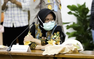 Mensos Risma Langsung Terjun ke Majene Sulbar, Korban Jiwa Gempa Dipastikan Dapat Santunan