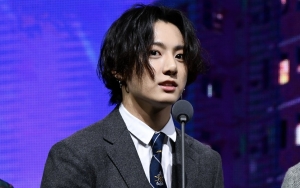 Jungkook BTS Ganti Warna Rambut Pirang Karena Alasan Lucu Ini
