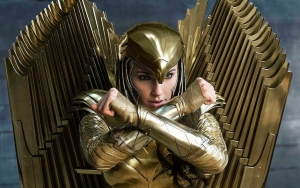 Gal Gadot Akui Kesakitan Pakai Armor Emas 'Wonder Woman 1984' 