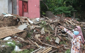 Tanah Bergerak di Brebes Sebabkan 38 Rumah Rusak, Puluhan Warga Harus Mengungsi