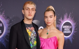 Dua Lipa Buka Suara Soal Rumor Hamil Anak Anwar Hadid