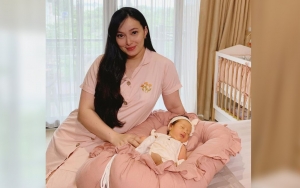 Bayi Asmirandah Tak Berhenti Nangis Tengah Malam Bikin Khawatir, Alami Purple Crying?
