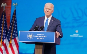 Joe Biden Beri Lampu Hijau Transgender Untuk Kembali Bergabung ke Militer