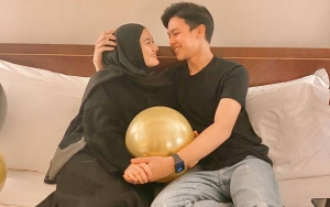 Gelar Acara 4 Bulan Kehamilan, Dinda Hauw Pamer Perut Buncit Bareng Kakak Ipar Cantik