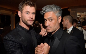 Chris Hemsworth dan Taika Waititi Rayakan Syuting 'Thor: Love and Thunder' dengan Ritual Tradisional