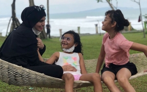 Asha Shara Resmi Cerai, Begini Nasib Hak Asuh Anaknya