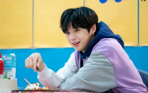 Kang Daniel Kaget Judul Single Terbarunya Bocor Saat Siaran Langsung, Ternyata Ini Penyebabnya