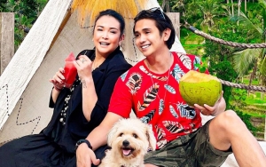 Dikerubuti Pria, Jennifer Jill Istri Ajun Perwira Pamer Body Goals Saat Renang Bikin Takjub