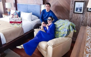 Pamer Habis Keramas, Ranjang Syahrini-Reino Barack Super Rapi Bikin Fans Gemes
