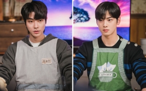 Hwang In Yeop Lompat-Lompat Tak Tahan Keimutan Cha Eunwoo di Lokasi 'True Beauty'