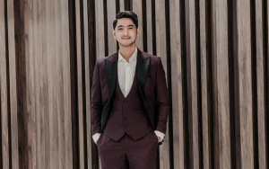 Bikin Heboh, Begini Aksi Kocak Arya Saloka Saat Joget Bareng Ibu-Ibu