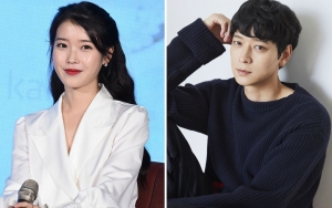 IU Dilaporkan Bintangi Film Karya Sutradara Jepang Bareng Kang Dong Won, Netizen Kagum