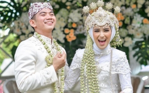 Nadya Mustika 'Prank' Netizen, Potret Rizki Ridho Mandi Keringat Curi Perhatian