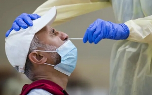 Geger Anal Swab Test, Kini Muncul Cara Baru Tes COVID-19 Yang Tak Kalah Unik 