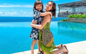  Jessica Iskandar Ramai Diprotes Karena Biarkan El Barack Berdiri di Jok Mobil, Ini Penjelasannya
