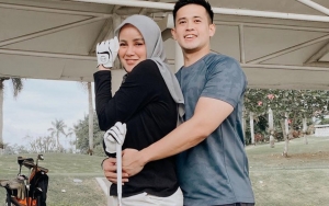 Setelah Tulis Sindiran Selingkuh, Suami Kini Posting Foto Lawas Olla Ramlan Sebelum Berhijab