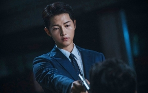 Song Joong Ki Temui Sekelompok Orang Aneh di 'Vincenzo', Sutradara Beri Bocoran Begini