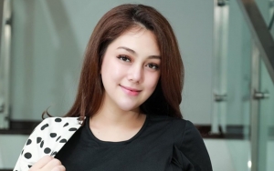 Celine Evangelista Lelah Jawab Tudingan Masalah Rumah Tangga Cuma Settingan, Pilih Pasrah
