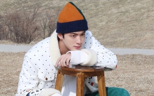 Foto-Foto Jin BTS Tanpa Diedit Bukti Tampan Tak Terbantahkan