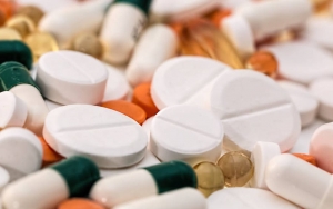 Gusi Berdarah Hingga Ketombe, Kenali 8 Tanda Tubuh Kekurangan Vitamin 