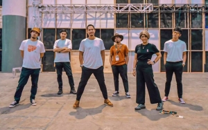 Rilis Mini Album 'RAYA', Maliq & D' Essentials Bangga 18 Tahun Masih Punya Energi Berkarya