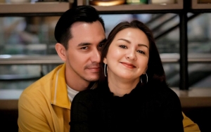 Darius Sinathrya Curhat Harus Mengalah Temani Istri Nonton 'Ikatan Cinta' Sampai Nangis