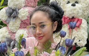 Jualan Bunga Saat Valentine, Video Seksi Denise Chaerista Diduga Tanpa Daleman Jadi Sorotan