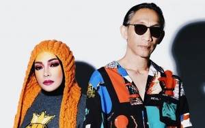 Tak Pernah Pacaran, Ini Kisah Melly Goeslaw Digoda Anto Hoed Sampai Jatuh Hati