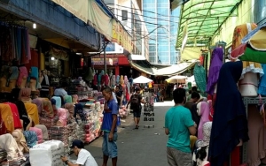 Hari Ini, Pedagang Tanah Abang Dapat Suntikan Vaksin COVID-19 Perdana