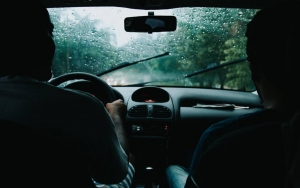 Jangan Sampai Salah Pilih, Perhatikan 7 Tips Ini Sebelum Beli Kaca Film untuk Mobil