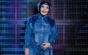 Melly Goeslaw Hibur Olla Ramlan dkk Dengan Pakai Face Shield Inovatif, Seperti Apa?
