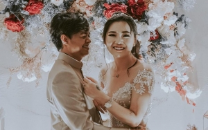 Digelar di Tepi Pantai, Begini Cantiknya Pernikahan Reza Arap dan Wendy Walters
