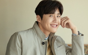 Kim Seon Ho Malu-Malu Saat Baca Surat Prediksi Setahun Lalu di '2 Days & 1 Night', Kenapa?