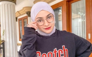 Mualaf, Nathalie Holscher Bangga Belajar Ibadah Secara Online 