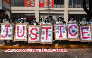 Dukung Digelarnya Pemilu Ulang, Kedubes RI di Myanmar Didemo Massa