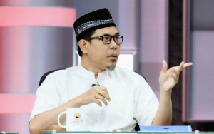 Kunker Jokowi di NTT Timbulkan Kerumunan, Eks FPI Minta Ditanggapi Sama Seperti Habib Rizieq