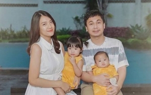 Raditya Dika Sibuk Pacaran Berdua Dengan Istri, Nasib Kedua Anaknya Jadi Perbincangan