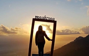 Sunrise Eksotis di Punthuk Mongkrong