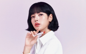 Lisa BLACKPINK Cerita Sulitnya Masa Trainee, Terjebak di Ruang Bawah YG Karena Ini