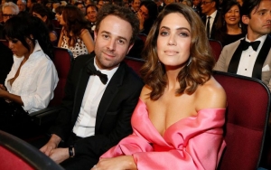 Mandy Moore-Taylor Goldsmith Resmi Jadi Orangtua Hingga Beberkan Nama Cantik Anak